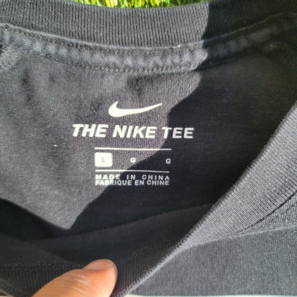 Nike - Picture 2 of 3